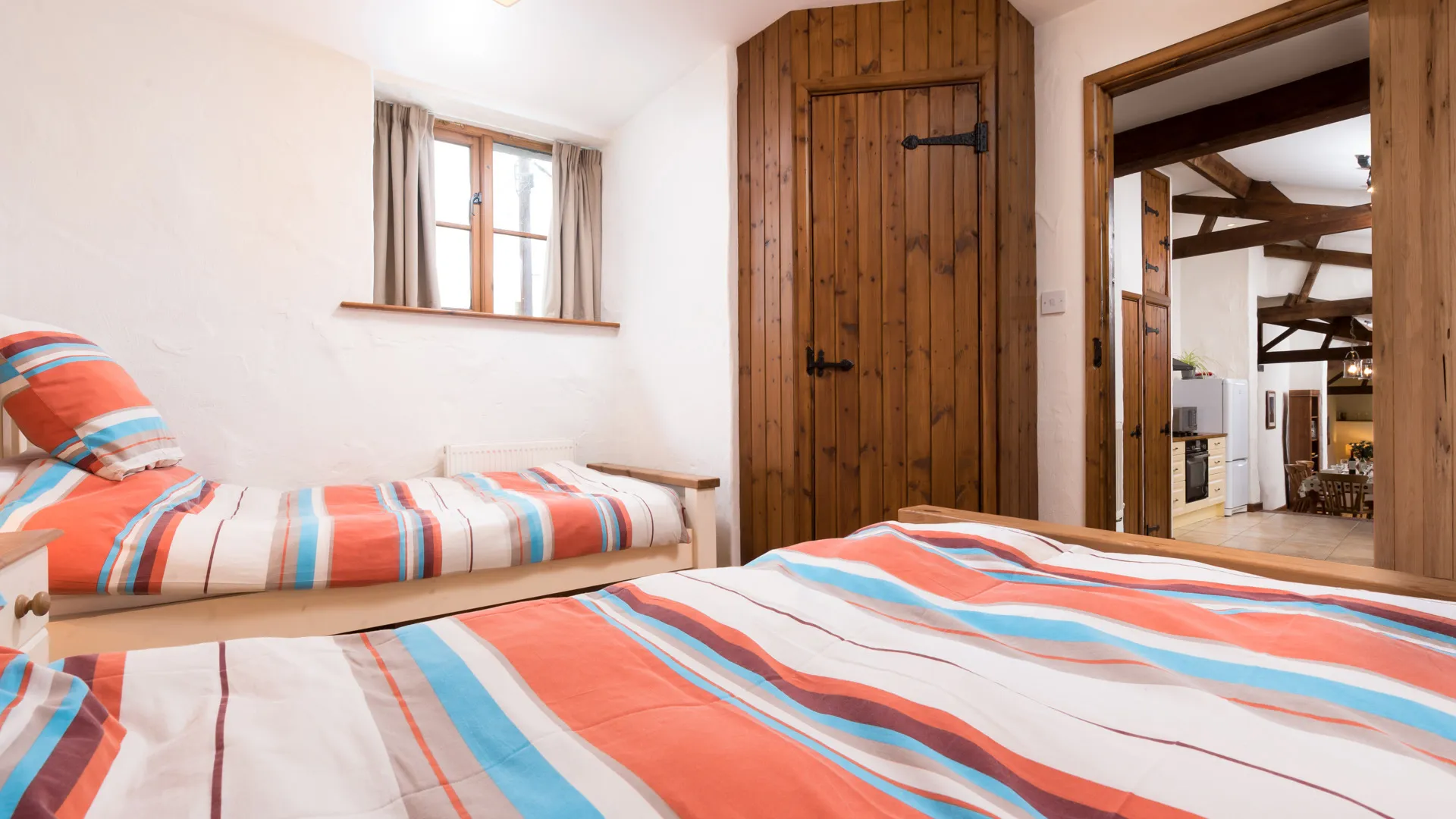 The Byre twin bedroom